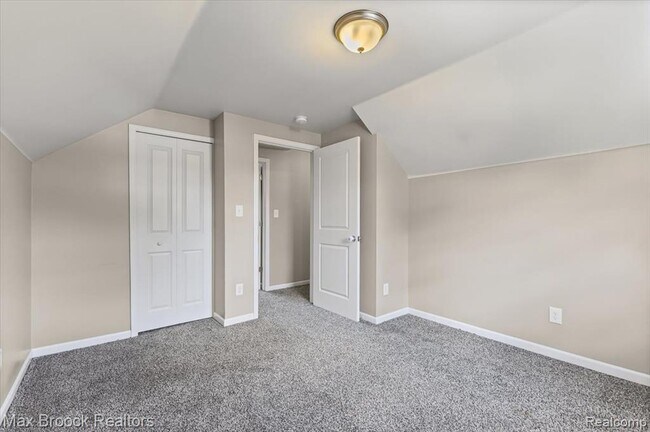 Building Photo - 13710 Balfour Ave