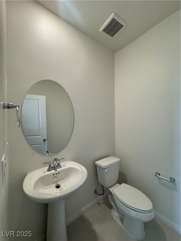 Building Photo - 9144 Vesey Ave