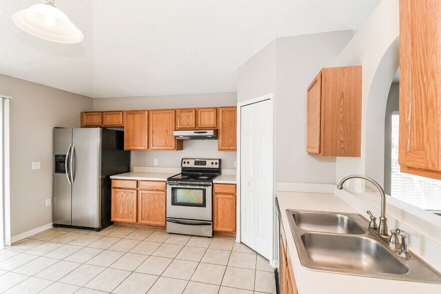 Building Photo - 3608 Alec Dr
