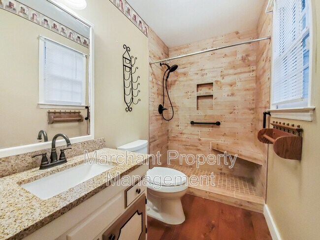 Building Photo - 106 Setters Ct