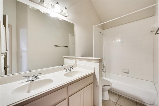 Building Photo - 701 Player Ave