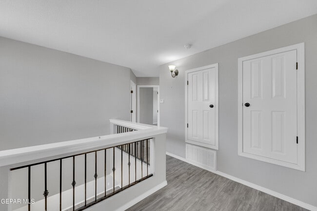 Building Photo - 14378 N Cave Dr