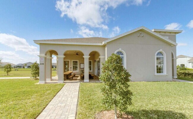 Building Photo - 3 bedroom Loren Cove Unit with Access to Addison Village Amenities!!