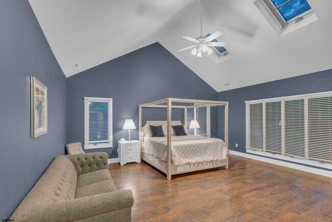 Building Photo - 209 Shady Knoll Ln