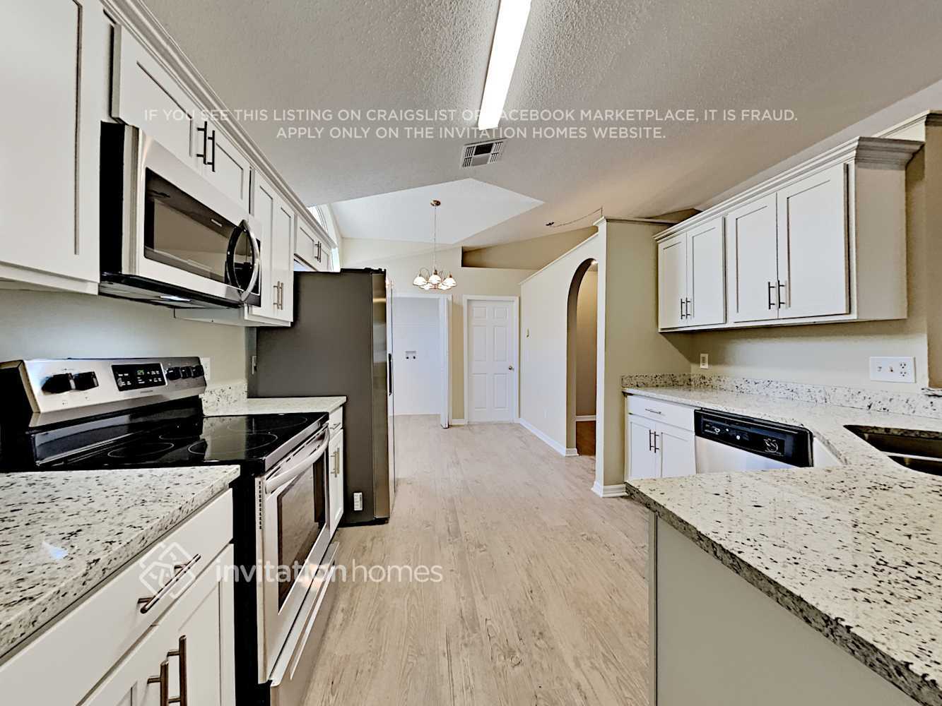 Building Photo - 12864 Maribou Cir