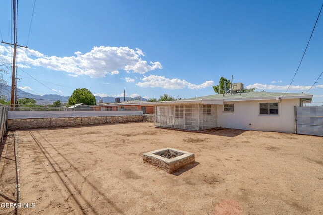 Building Photo - 5312 Capistrano Dr