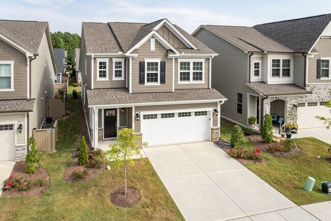Building Photo - 1014 Greatland Rd