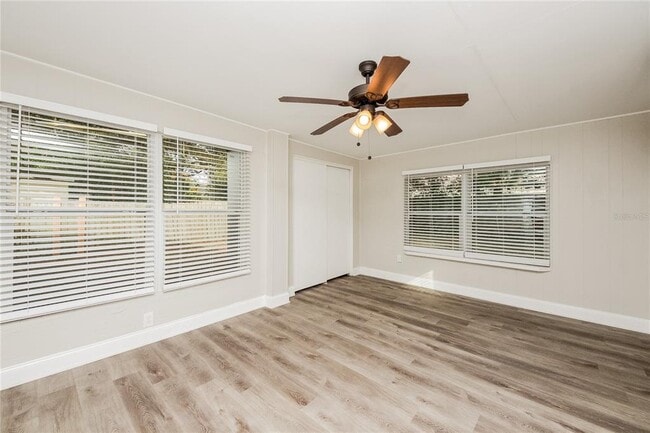 Building Photo - 214 Poinciana Cir