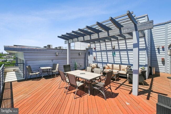 Building Photo - 2920 Georgia Ave NW