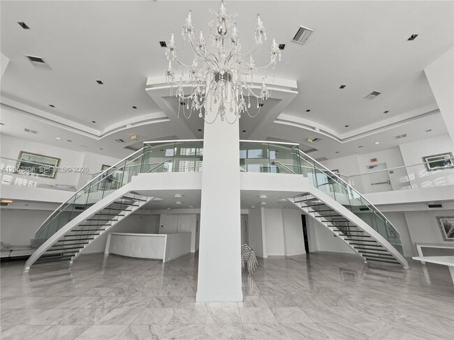 Building Photo - 350 S Miami Ave