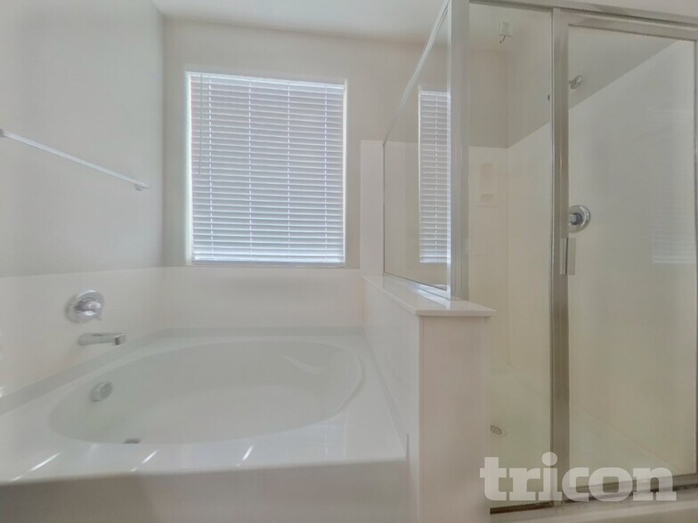 Building Photo - 4217 S 181st Ln