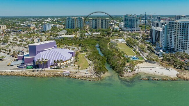 Building Photo - 750 N Tamiami Trl