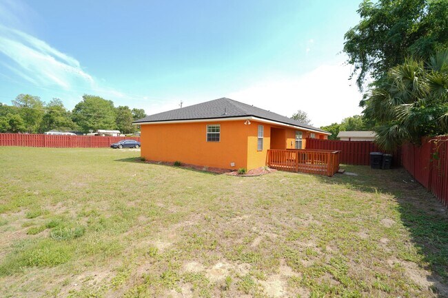 Building Photo - 3178 N Ridge Rd