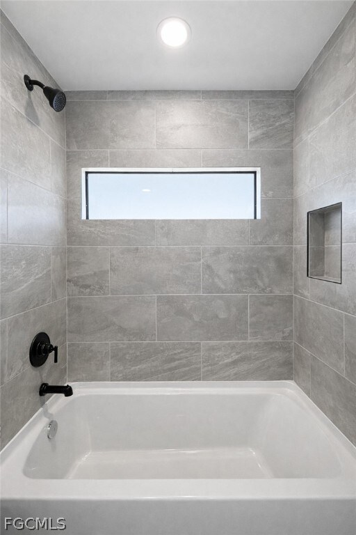 Building Photo - 224 SE 13th Terrace