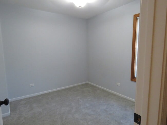 Building Photo - 3451 Waterford Way