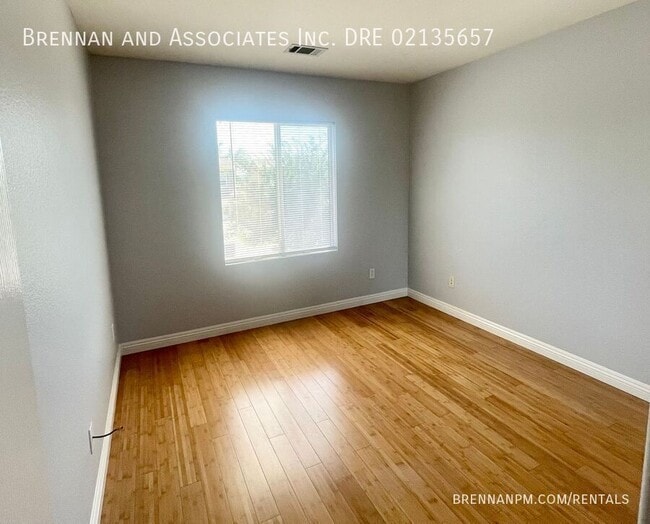 Building Photo - 1533 Applegate St