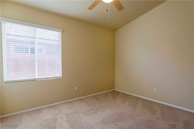 Building Photo - 304 Silver Castle St