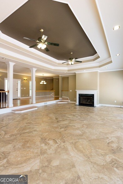 Building Photo - 5166 Wheeler Dr