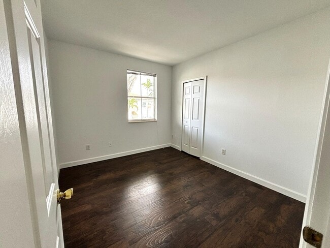 Building Photo - 15503 SW 40th St