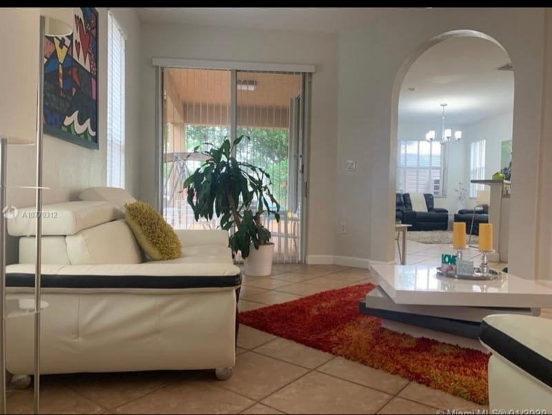 Building Photo - 2240 NE 37th Terrace