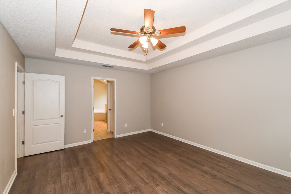 Building Photo - 11049 Snowbrook Ct