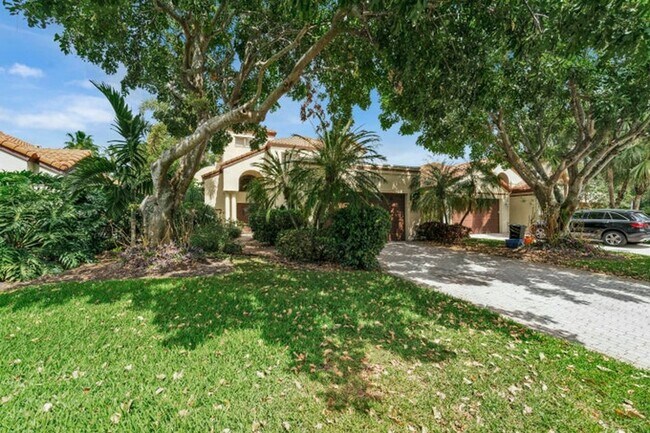 Building Photo - 7599 Mirabella Dr