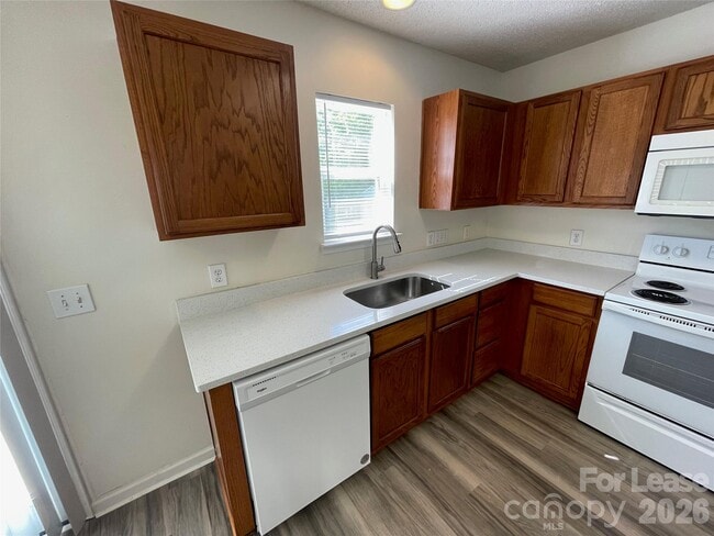 Building Photo - 6228 Sid Crane Dr