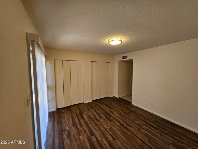Building Photo - 1221 E Harmony Cir