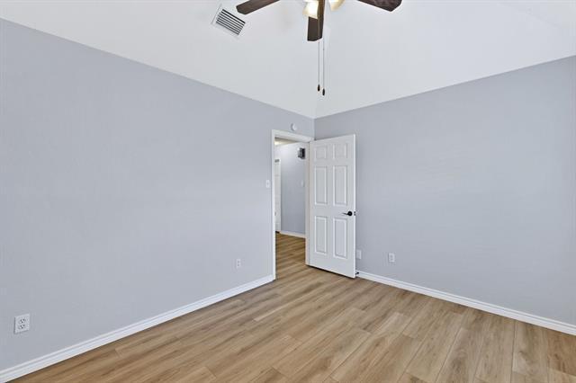 Building Photo - 2505 Classic Ct W