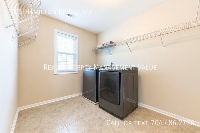 Building Photo - 7705 Hamilton Bridge Rd