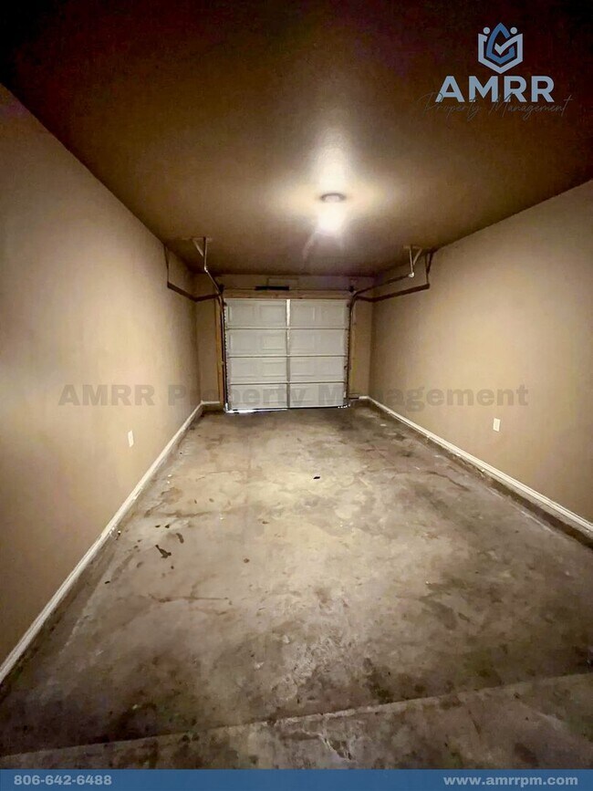 Building Photo - 2911 E Cornell St