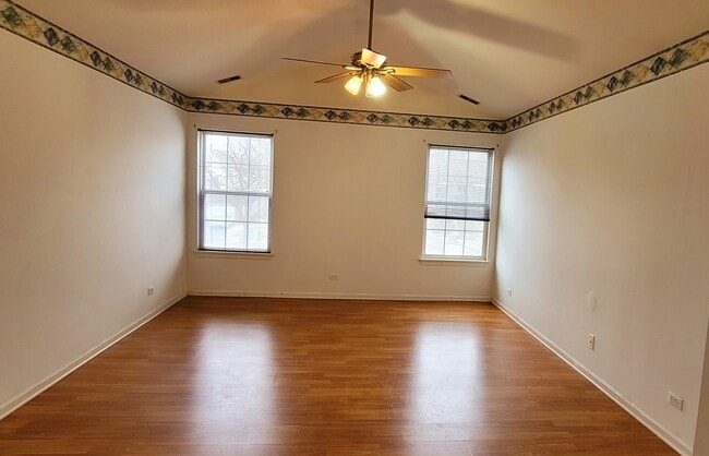 Building Photo - 2125 Fulham Dr