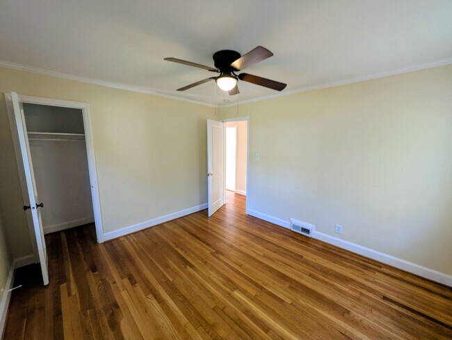 Building Photo - 1017 Madison Ave