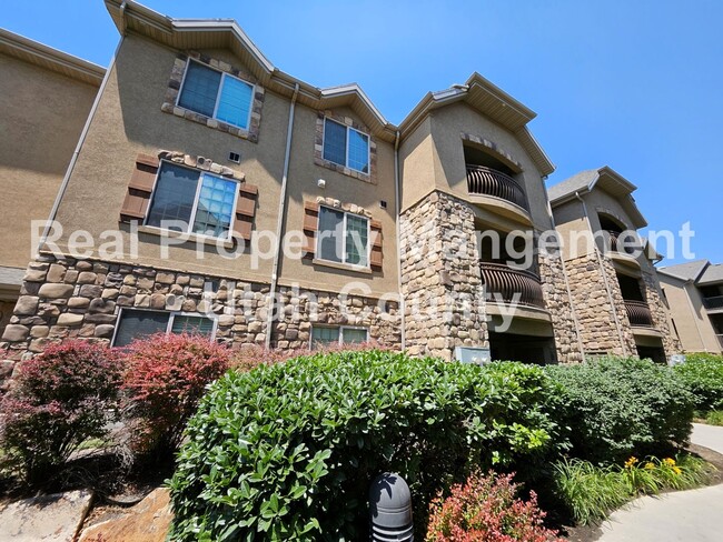 Primary Photo - Reduced Price~Pet Friendly Condo