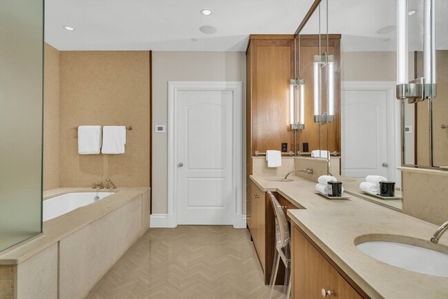 Building Photo - 120 Seaver St