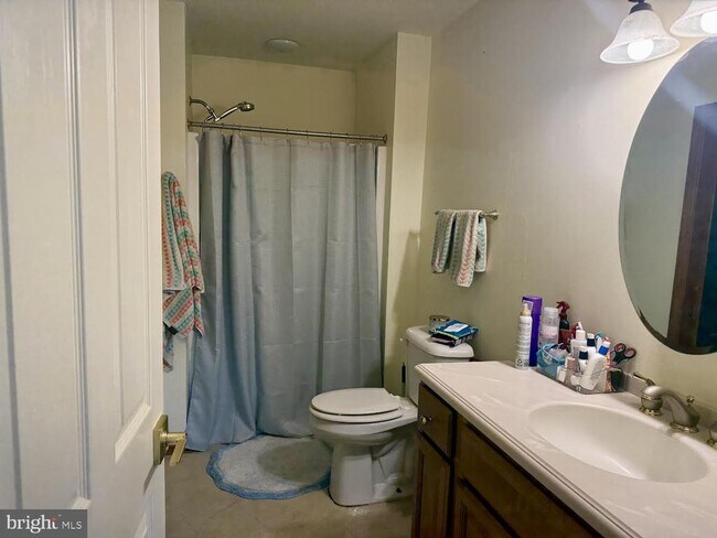 Building Photo - 507 N Main St