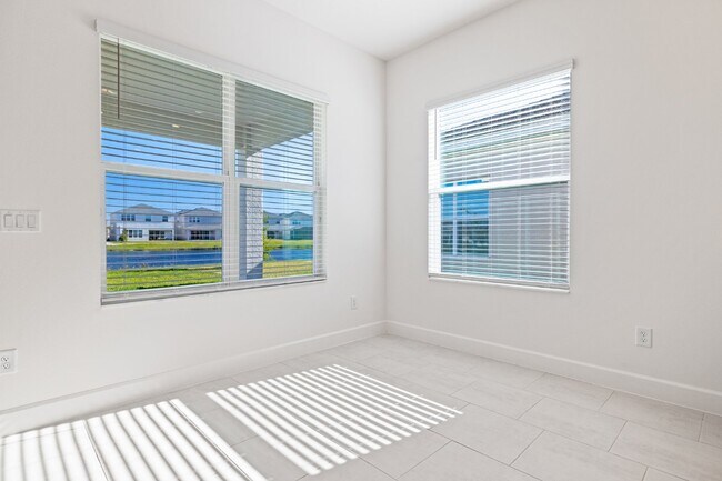 Building Photo - Luxurious gated community 5-Bedroom Rental...