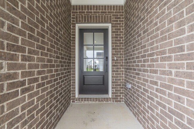 Building Photo - 945 Pleasant Ridge Run