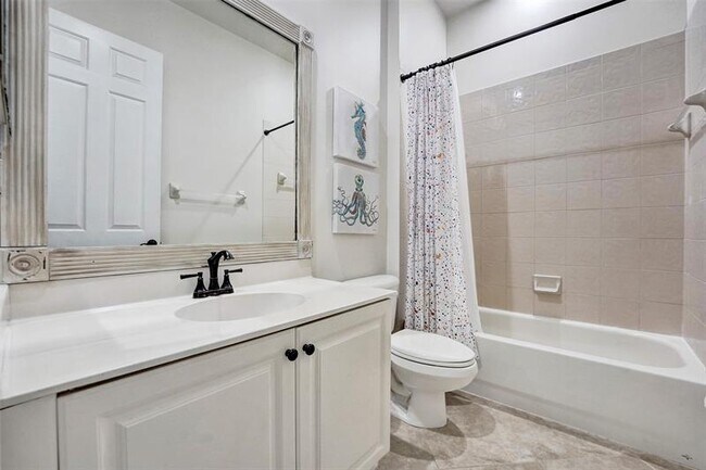 Building Photo - 7421 NW 115th Terrace