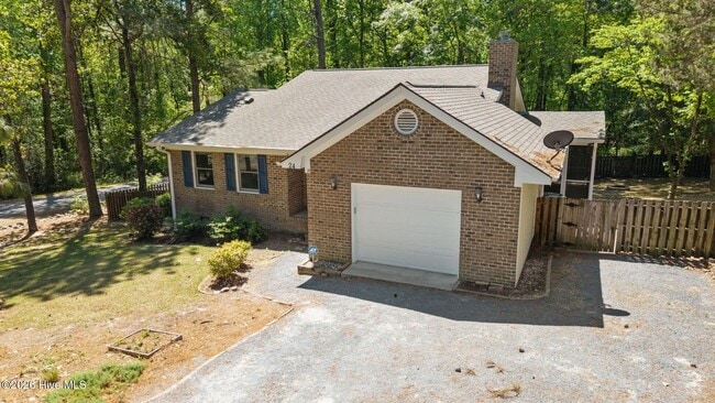 Building Photo - 24 Spring Lake Dr