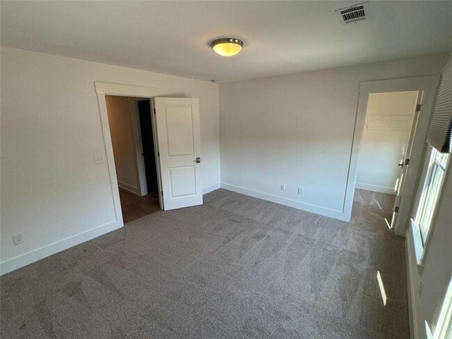 Building Photo - 2442 Mills Bend