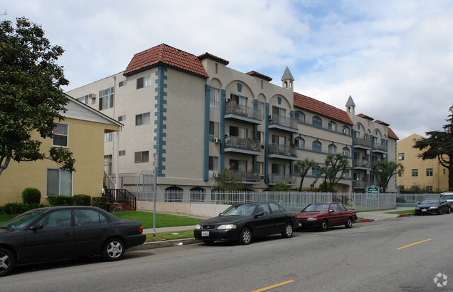 Building Photo - 233 S Hobart Blvd