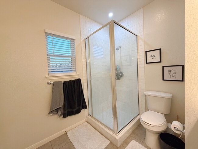 Building Photo - 638 Marbauch Ave