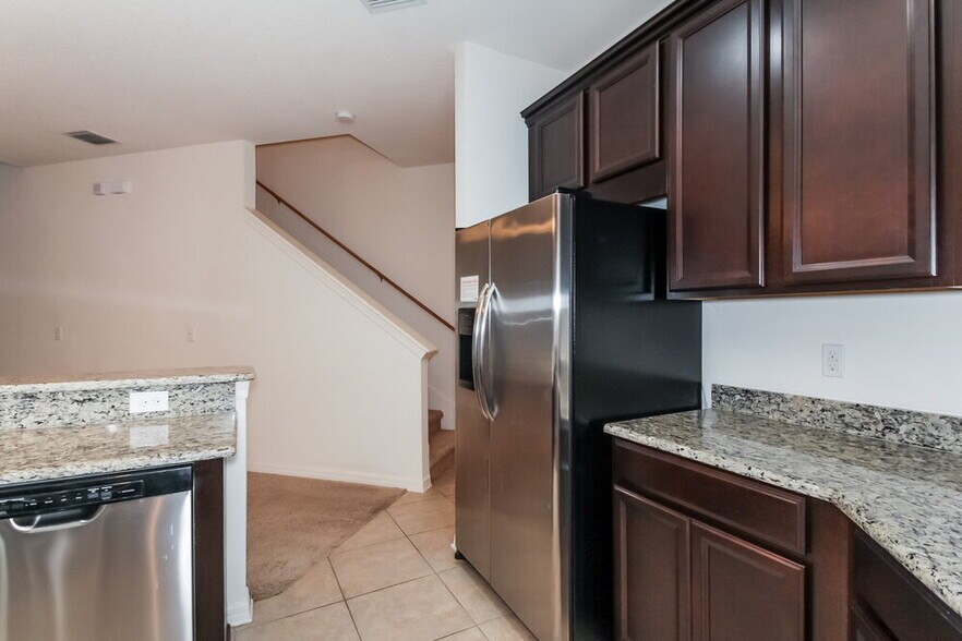 Building Photo - 8309 Deerland Bluff Ln
