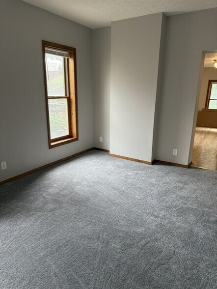 Building Photo - 125 E Whittier St