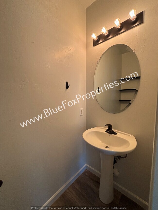 Building Photo - 8918 N Misty Brook Dr