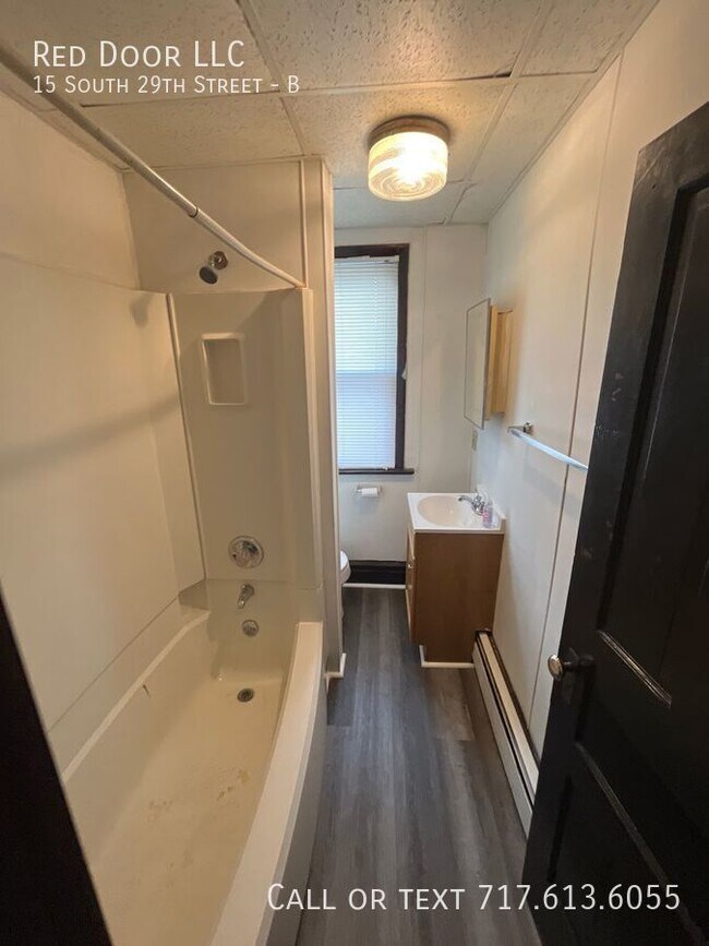 Building Photo - 15 S 29th St