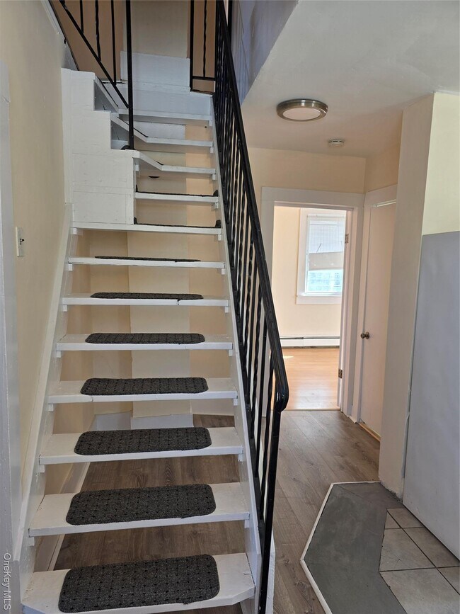 Building Photo - 185 S Franklin St