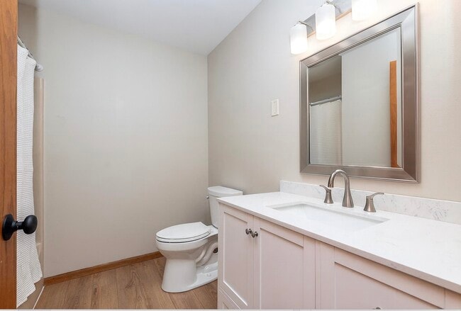 Building Photo - 2659 Aberdeen Ct