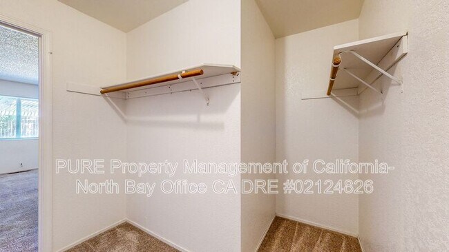 Building Photo - 7474 Mercedes Way